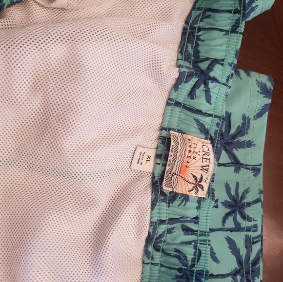 NEW! J.Crew Factory Swim trunks XL - Picture 6 of 9